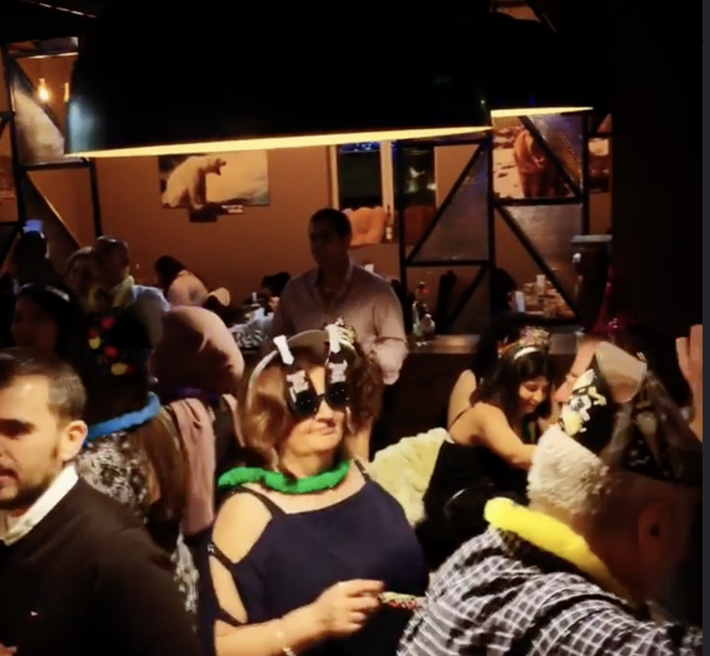 orso-gallery-2026crowd-nye-bar.jpg